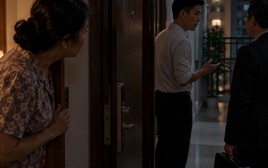 Tôi sang nhà con gái trông cháu 1 tuần, đến đêm thứ ba nghe tiếng động ngoài cửa tôi mới biết chuyện vợ chồng nó giấu