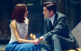 Bất ngờ được nữ đại gia hơn 3 tuổi theo đuổi, càng được chiều chuộng tôi càng sợ hãi