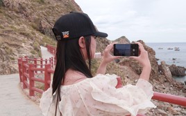 Galaxy S26 FE hoá trợ thủ đắc lực cho lần đầu làm travel blogger