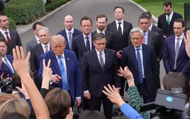 Tổng thống Mỹ Trump ký ‘hiến pháp’ AI cùng các trùm công nghệ