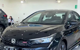 Thị trường ô tô tiếp tục đua giảm giá sau tháng Ngâu