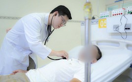 Người đàn ông đột ngột ngưng tim khi đang ăn tối