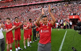 Thiago đột ngột giải nghệ ngay sau khi chia tay Liverpool