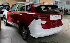 Lô xe Ford Territory 2025 đã lăn bánh trên đường phố Việt Nam, để lộ cụm đèn LED mới, mâm mới, dễ ra mắt trong thời gian gần cạnh tranh CX-5, Tucson