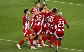 Olympiakos hưởng lợi từ việc PSG vào chung kết