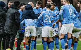 Bị Sunderland cầm chân, Man City hụt hơi cuộc đua vô địch