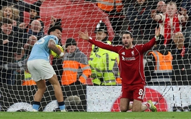 Man City bị hủy bàn thắng gây tranh cãi: Vì sao trọng tài làm đúng vẫn bị chê?