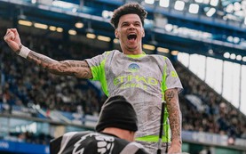 Kết quả Ngoại hạng Anh: Đè bẹp Chelsea, Man City khiến Arsenal âu lo