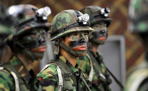 Điều gì xảy ra khi binh lính Hàn Quốc có thể 'tàng hình' trên chiến trường?