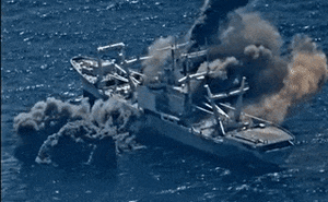 Bị tên lửa chống hạm "giết mổ", tàu Mỹ từng tham chiến ở Việt Nam chìm xuống đáy đại dương