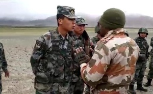 NDTV: Binh sĩ Trung Quốc hạ trại rất gần, ngày ngày xua đuổi lính Ấn Độ