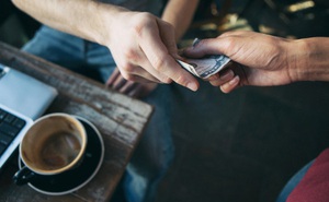 3 kiểu người không nên vay nợ