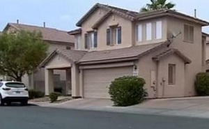 Bé gái 5 tuổi chết trong nhà giữa nắng nóng, mẹ bị bắt với cáo buộc giết người