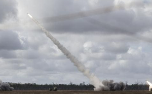Australia tham gia dự án phát triển tên lửa dẫn đường đất liền có tầm bắn 500km