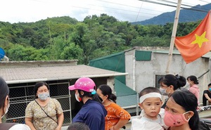 Bé gái 6 tuổi rơi từ độ cao 10 mét tử vong ở Nghệ An