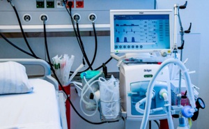 Sở Y tế TP HCM phối hợp cùng Công an xác minh thông tin "bác sĩ rút ống thở của mẹ nhường cho sản phụ"