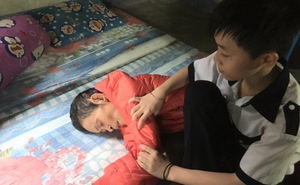 'Nếu cho con điều ước, con ước có tiền chữa bệnh cho mẹ’