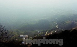 Nhiệt độ ở đỉnh Mẫu Sơn giảm xuống gần 9 độ C