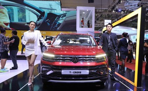 Triển lãm ô tô Việt Nam tại TP.HCM: Khách 'chốt' mua 2.000 chiếc