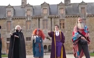 "Trường học phù thủy" ra mắt tại một thành phố của Pháp