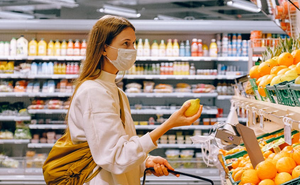 Người mẹ trẻ Mỹ 'há hốc mồm' trước cửa hàng tạp hóa tại Nhật, cứ sống ở đây sẽ bị nghiện đi chợ mất thôi!