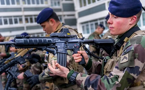 Uy lực súng trường tấn công HK416F trang bị cho đặc nhiệm Pháp