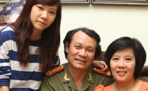 Người vợ tảo tần chuyên đi sau phục vụ chồng của nghệ sĩ vai phản diện phim "Bão ngầm"