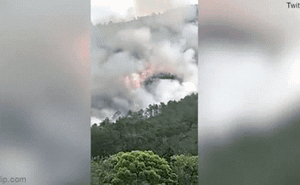 Vụ máy bay rơi ở TQ: Phi công cố cứu máy bay song không được, sau khi rơi gây ra cháy rừng