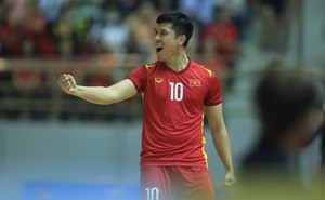 Ngược dòng thắng 7-1 trước Malaysia, tuyển Việt Nam sống lại cơ hội giành HCV SEA Games
