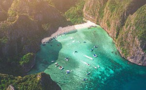 Bãi biển đẹp nhất Thái Lan: Nổi tiếng nhờ phim của Leonardo DiCaprio, đón 5000 khách/ngày