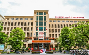 Ngôi trường tổ chức sự kiện quanh năm, sản sinh nhiều MC - BTV nổi tiếng