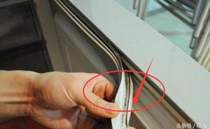 Vệ sinh vết nấm mốc trên đồ cao su trong nhà chỉ bằng những nguyên liệu đơn giản