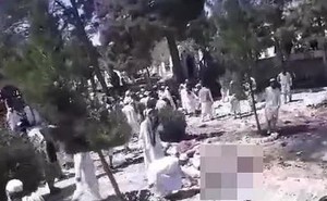 Giáo sĩ chặt đầu của Taliban chết trong vụ đánh bom nhà thờ