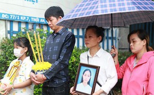 Người thân, bạn bè tiễn đưa người mẫu Châu Kim Sang