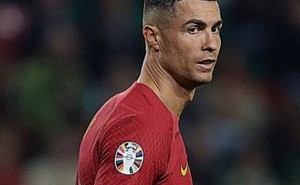 Ronaldo thua Lukaku ở vòng loại EURO 2024