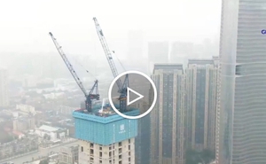 Cỗ máy xây nhà chọc trời ở Trung Quốc