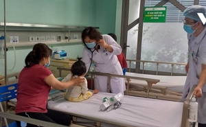 Trẻ mắc virus hợp bào hô hấp gia tăng, bác sĩ hướng dẫn phòng bệnh