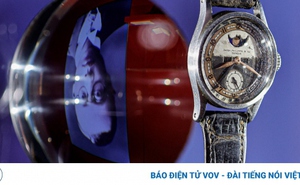 Đồng hồ Patek Philippe của Hoàng đế Phổ Nghi được bán đấu giá tới 3 triệu USD