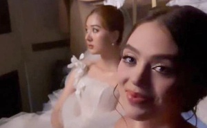 Bà xã thủ môn Bùi Tiến Dũng chung khung hình với vợ sắp cưới Hồ Quang Hiếu