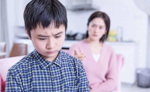 “Con luôn đứng cuối lớp và không có hứng thú học tập” - 2 cách xử lý cho kết quả khác biệt