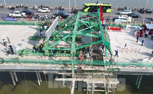 Toàn cảnh hợp long cầu Vĩnh Tuy 2 trị giá hơn 2.500 tỷ đồng ở Hà Nội
