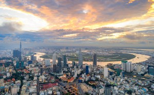 Chuyên gia quốc tế nêu hai điều quan trọng giúp kinh tế Việt Nam tăng trưởng khi biến cố quốc tế bủa vây