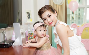 Chồng đại gia vắng mặt, Diễm Trang tự tay tổ chức sinh nhật cho con gái