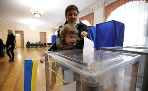 Nga nói gì về kết quả bầu cử sơ bộ của Ukraine khi Zelensky giành chiến thắng?