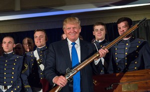 Ông Trump vượt mặt Quốc hội, duyệt bán lô vũ khí 8 tỷ USD cho đồng minh