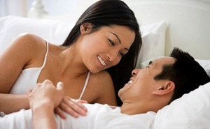 Làm sao để các ông chồng đến tuổi mãn dục vẫn luôn “nghiện vợ”?