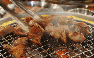 Ngày càng có nhiều người chết vì ung thư? Bác sĩ nhắc: Thà ăn cơm không còn hơn ham ăn 3 loại thịt này