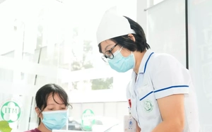 Chủ quan với bệnh thủy đậu, cô gái 19 tuổi nguy kịch