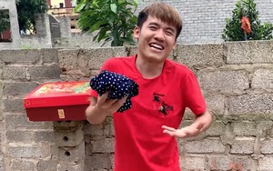 Tưởng tạm dừng hoạt động nhưng Hưng Vlog vẫn đăng clip 'cà khịa' mẹ và còn tắt cả tính năng bình luận?