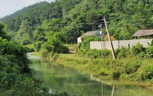 Một năm sau sự cố nước sạch sông Đà: Sao chưa xây mương dẫn kín?
